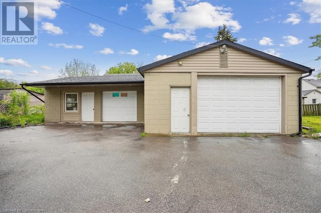 4528 BRIDGE STREET Image 31