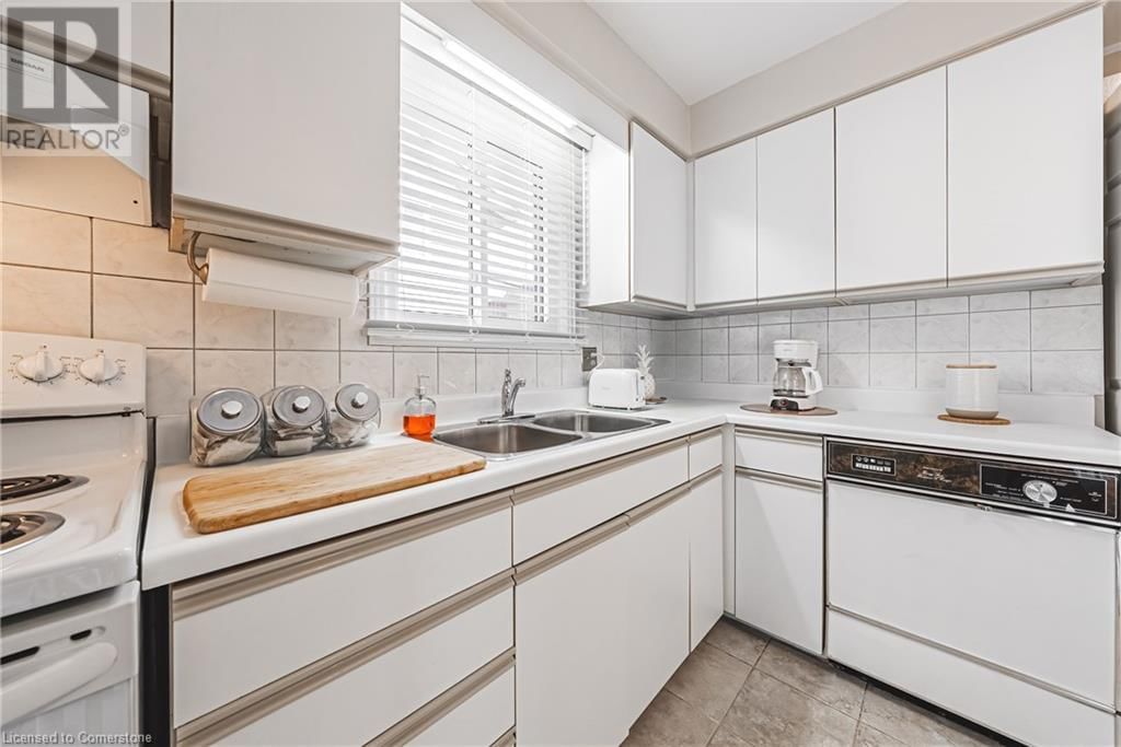 27 WESTCHESTER DRIVE Image 15