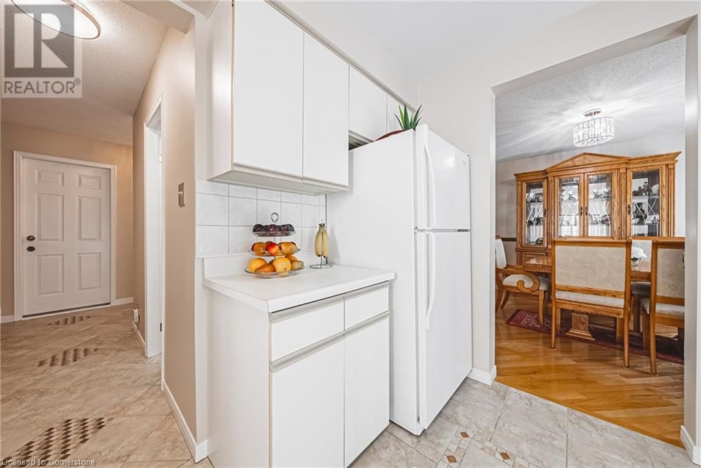 27 WESTCHESTER DRIVE Image 16