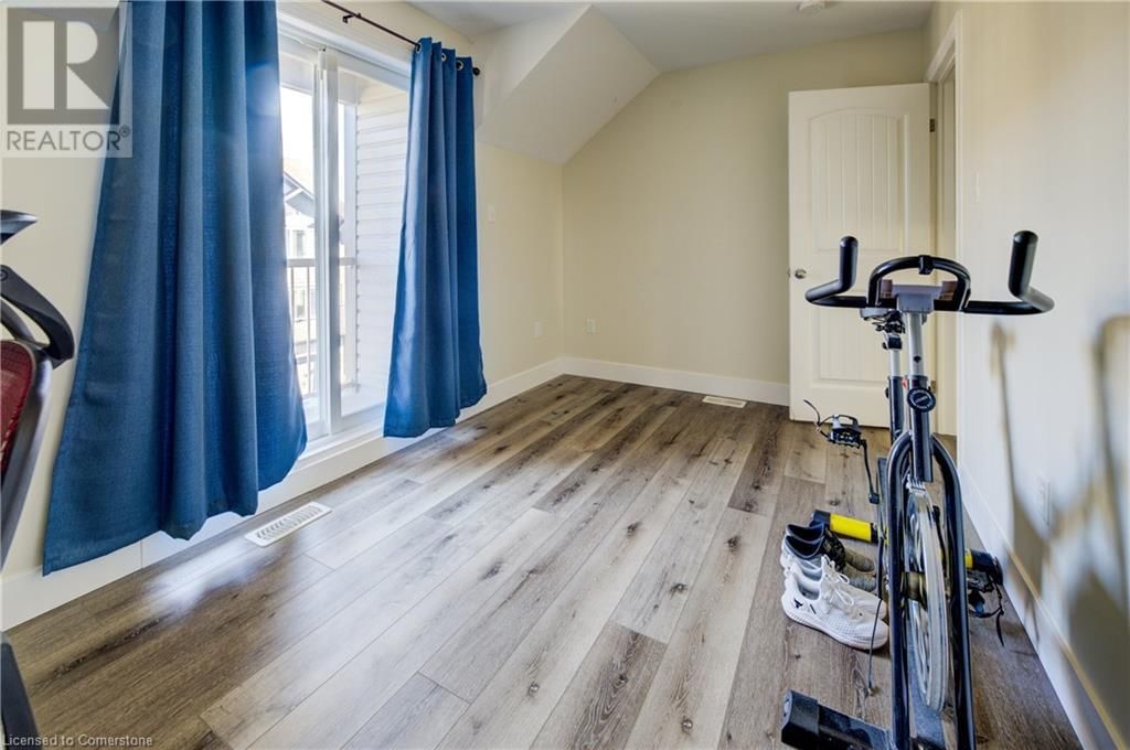 35 - 12 POPLAR DRIVE Image 24