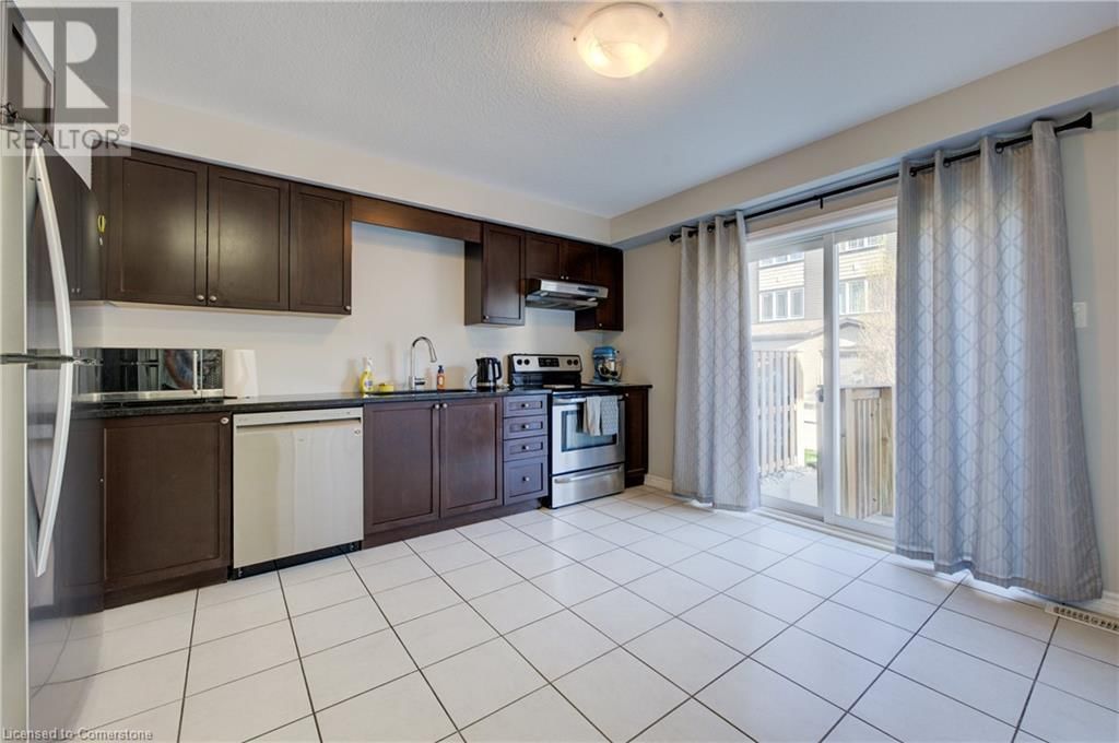 35 - 12 POPLAR DRIVE Image 5