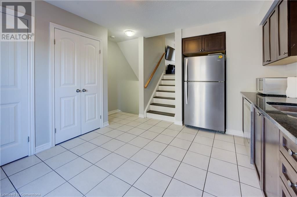 35 - 12 POPLAR DRIVE Image 7