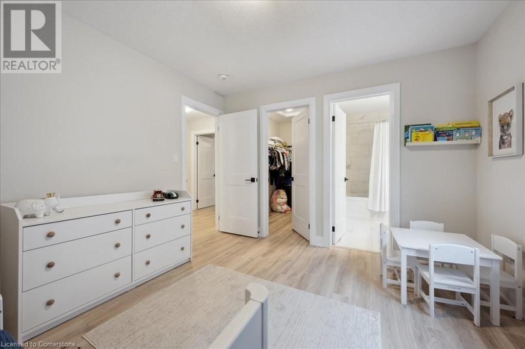 43 IAN ORMSTON DRIVE Image 26