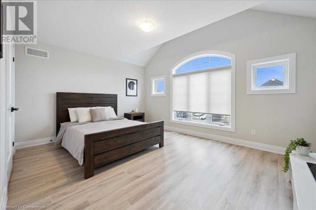 43 IAN ORMSTON DRIVE Image 33