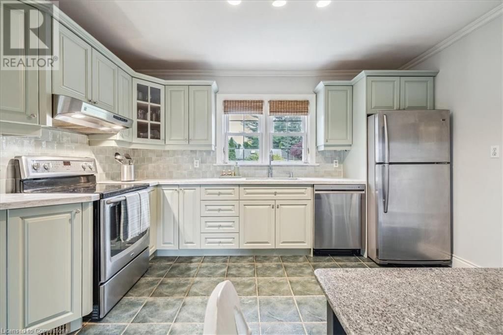 179 NIAGARA STREET Image 15
