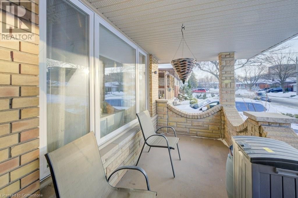 101 VICTOR BOULEVARD Image 18