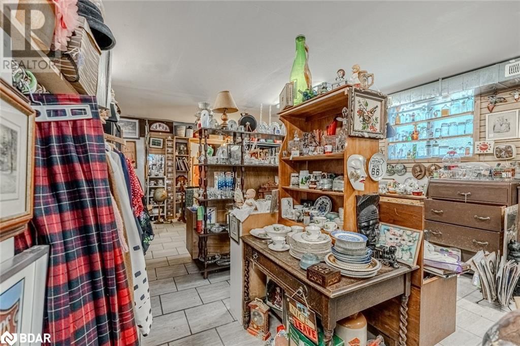 27 QUEEN STREET WEST Image 7