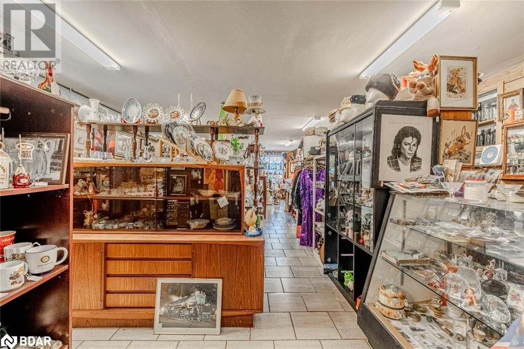 27 QUEEN STREET WEST Image 8