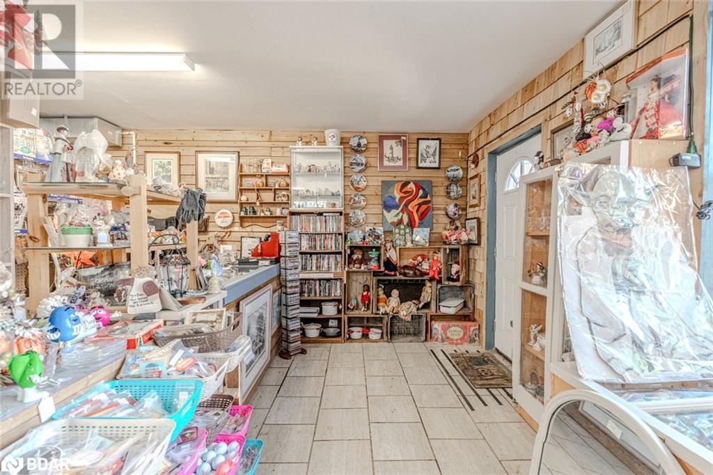 27 QUEEN STREET WEST Image 9