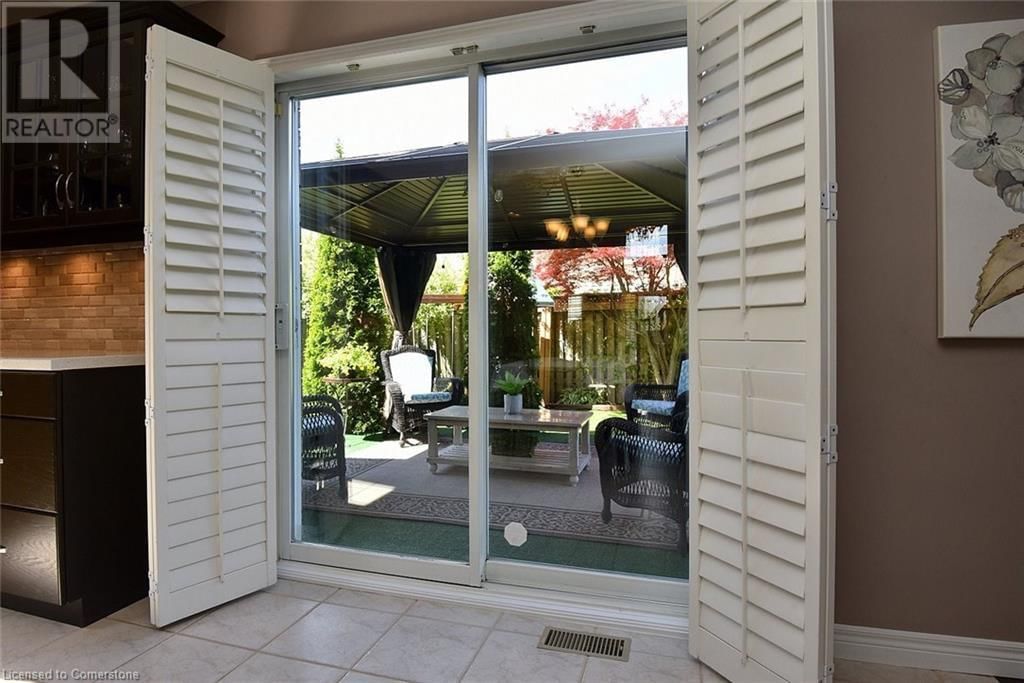 210 CLAUDETTE GATE Image 18