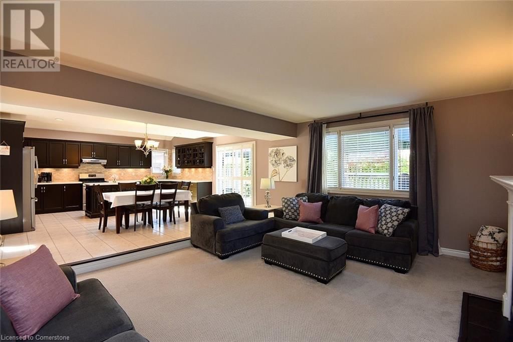210 CLAUDETTE GATE Image 23