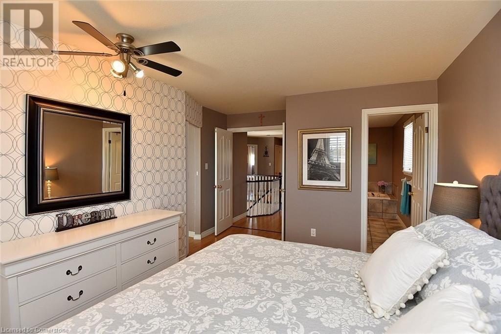 210 CLAUDETTE GATE Image 31