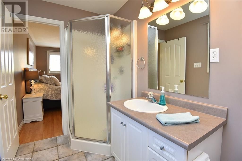 210 CLAUDETTE GATE Image 34