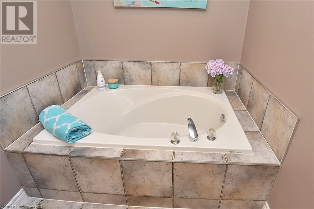 210 CLAUDETTE GATE Image 36