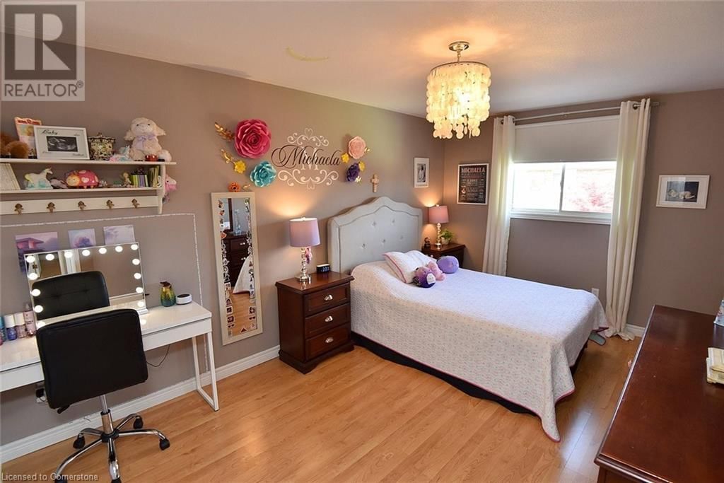 210 CLAUDETTE GATE Image 39