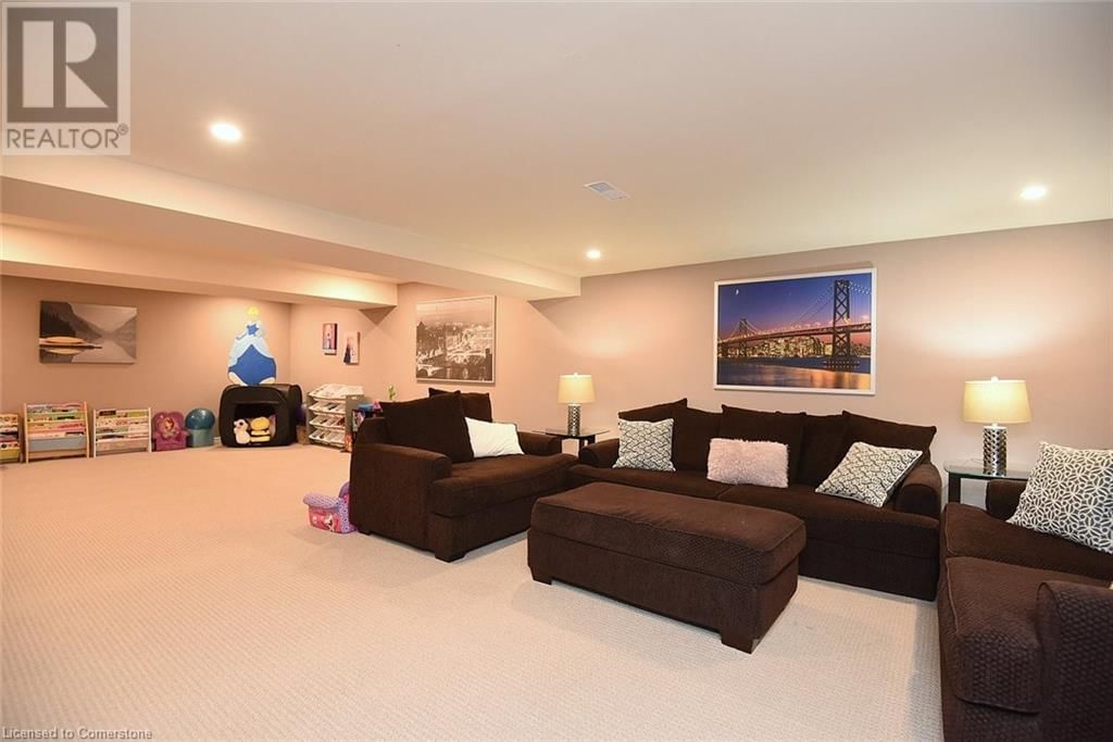 210 CLAUDETTE GATE Image 42