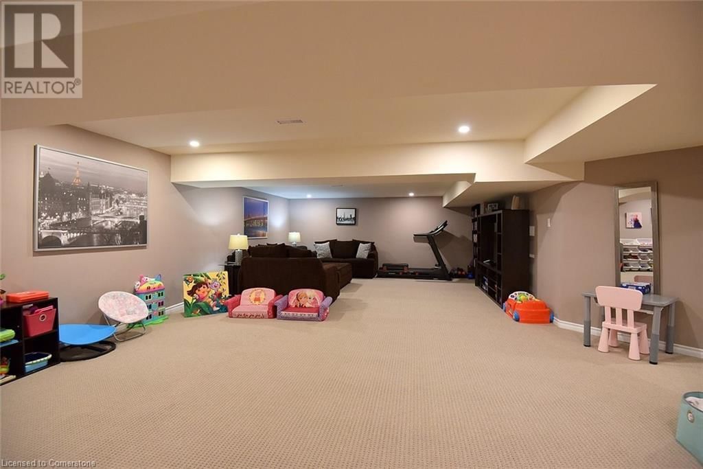 210 CLAUDETTE GATE Image 43