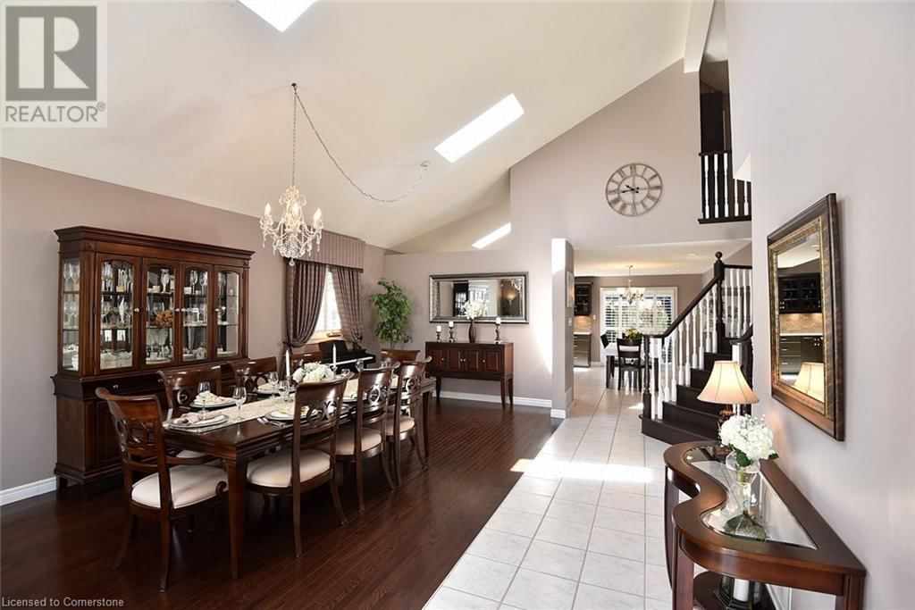 210 CLAUDETTE GATE Image 7