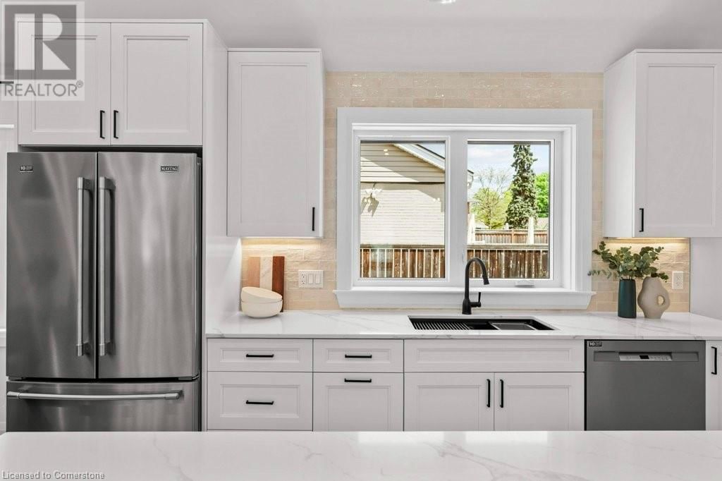 877 CONDOR DRIVE Image 20