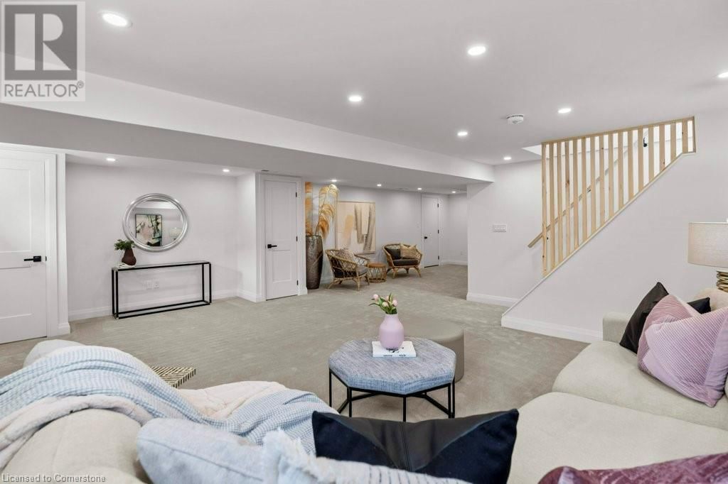877 CONDOR DRIVE Image 32