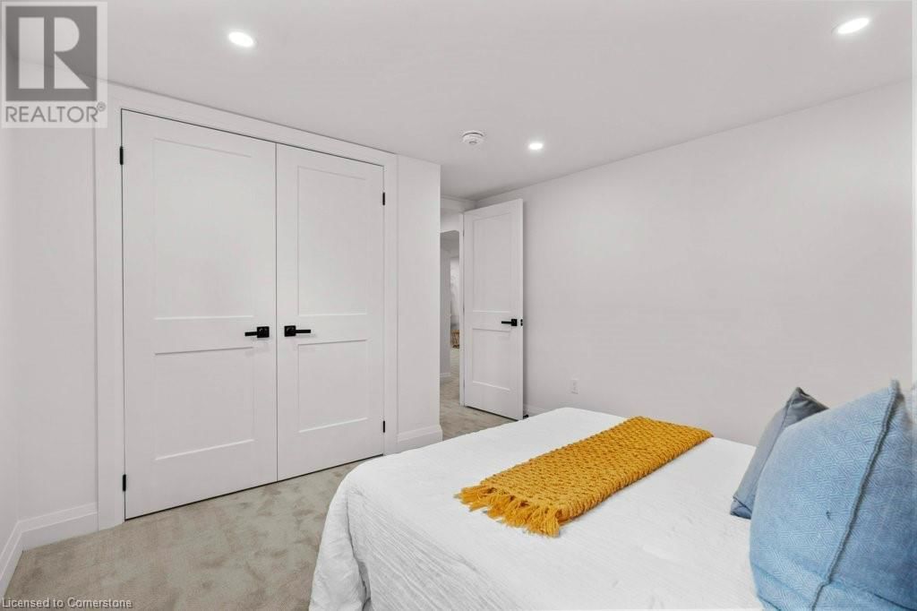 877 CONDOR DRIVE Image 38
