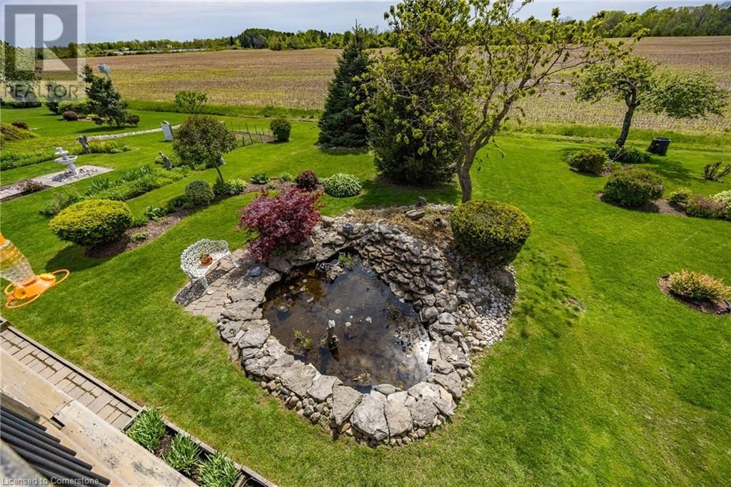 73 UPPER CANADA DRIVE Image 30