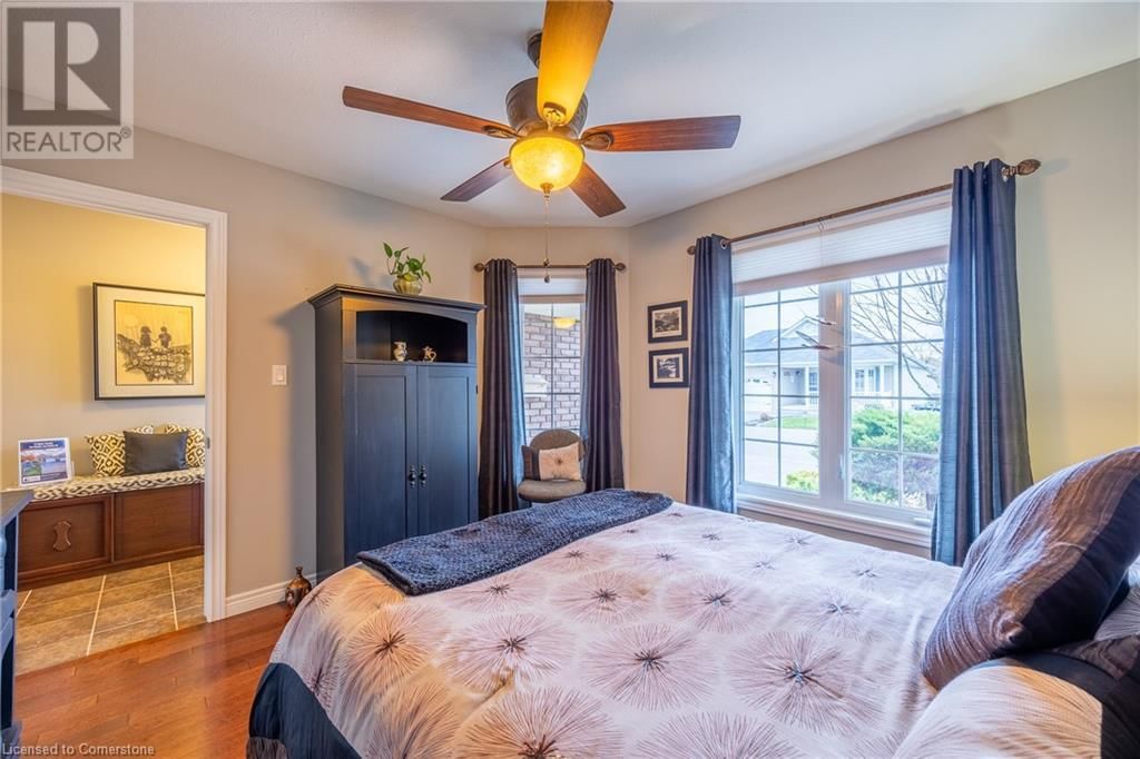 73 UPPER CANADA DRIVE Image 9
