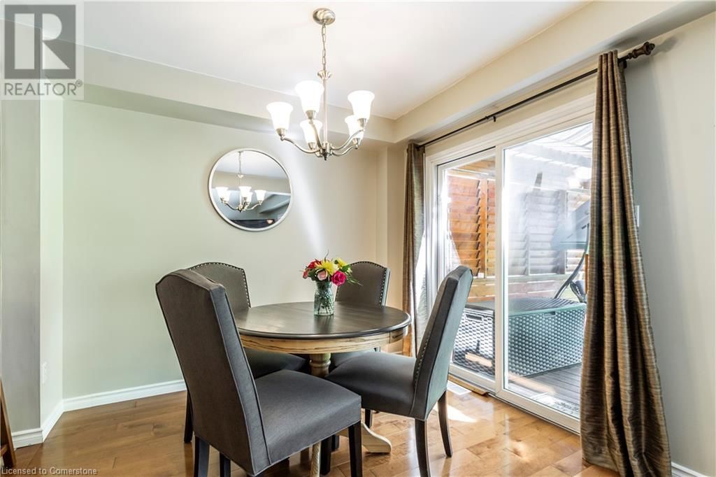 44 CHRYSLER CRESCENT Image 12