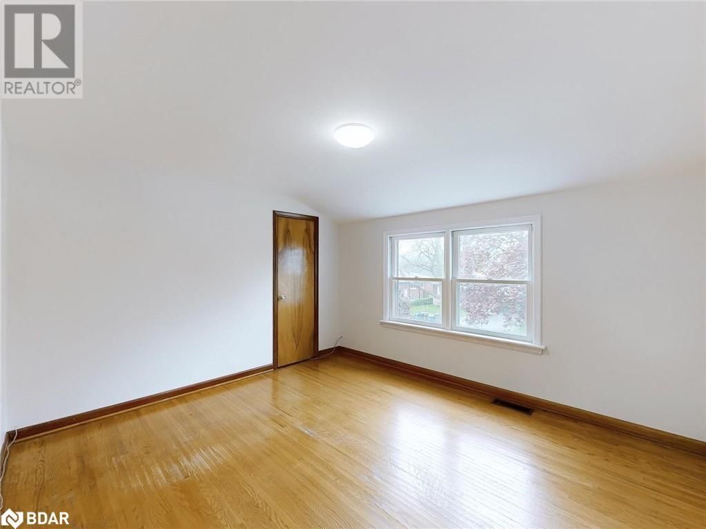 124 MCELROY ROAD EAST Image 23
