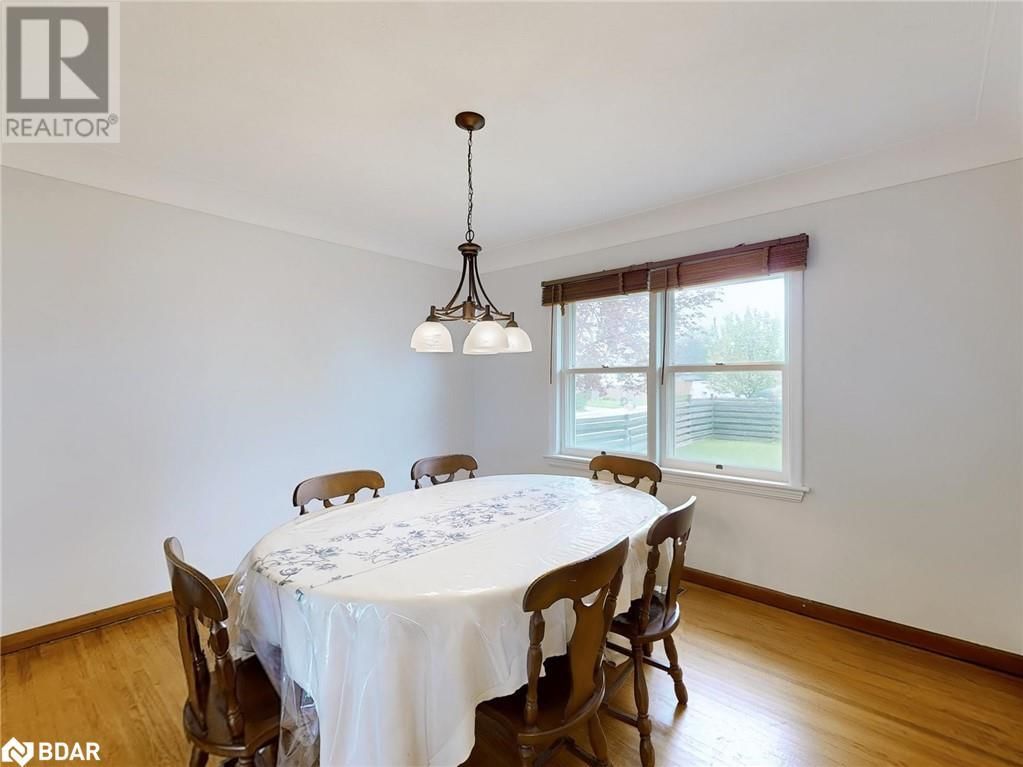 124 MCELROY ROAD EAST Image 8