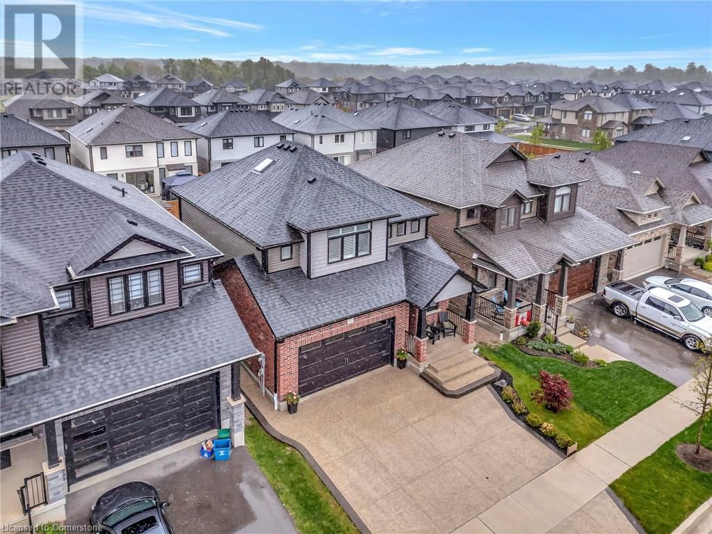 27 QUEENSGATE CRESCENT Image 38