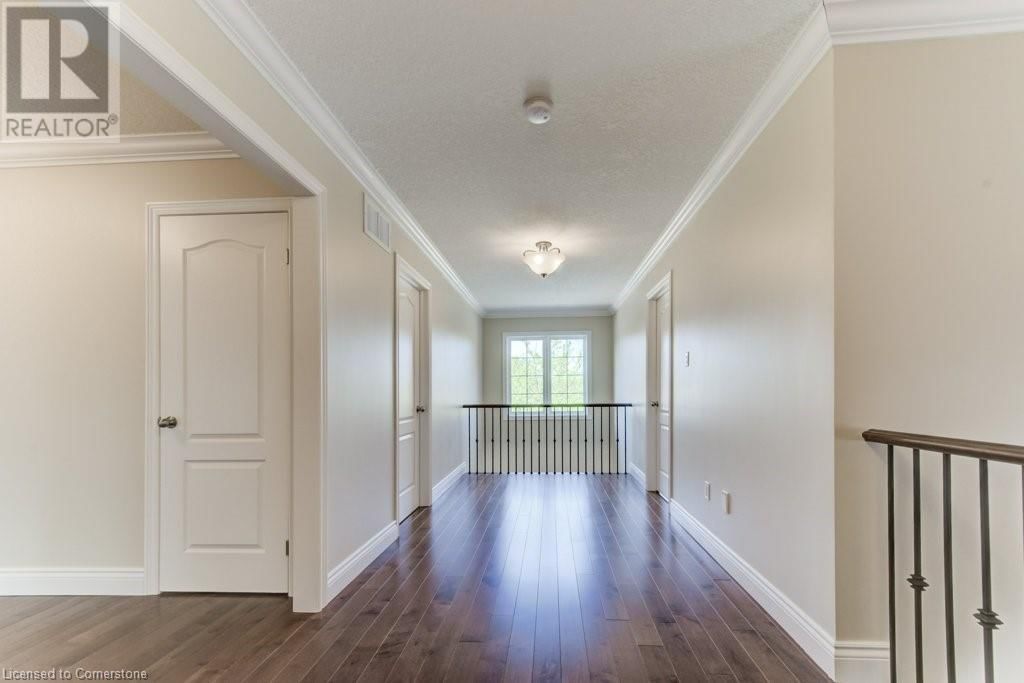 252 EDGEWATER CRESCENT Image 21