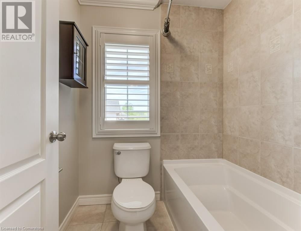 252 EDGEWATER CRESCENT Image 28