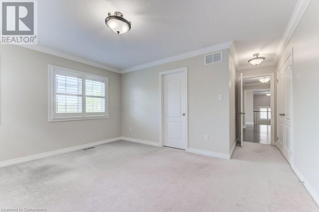 252 EDGEWATER CRESCENT Image 31