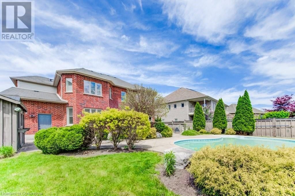 252 EDGEWATER CRESCENT Image 44