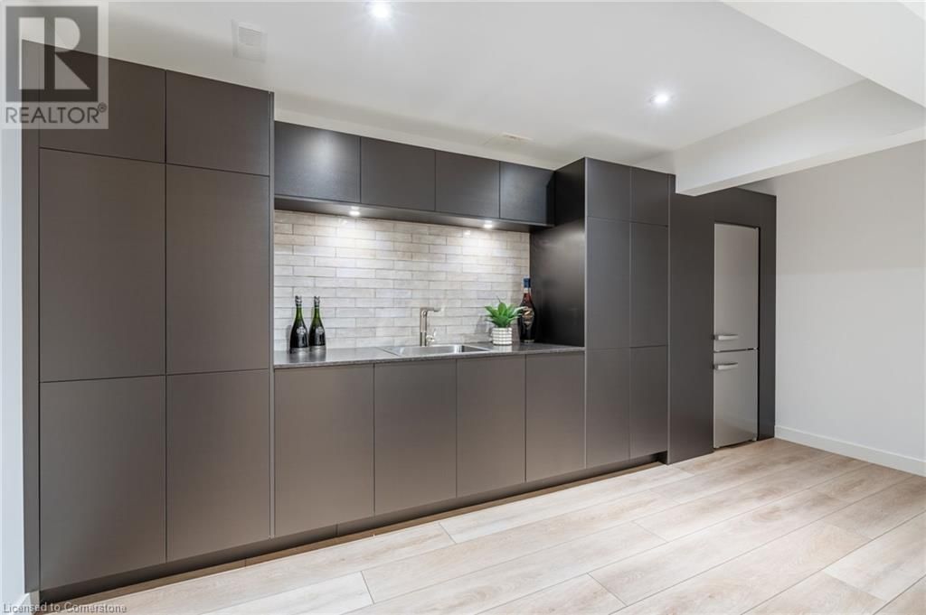 114 OVERDALE AVENUE Image 30