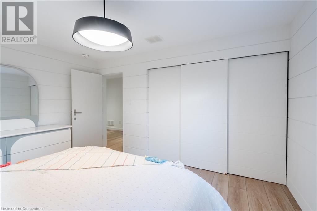 114 OVERDALE AVENUE Image 33