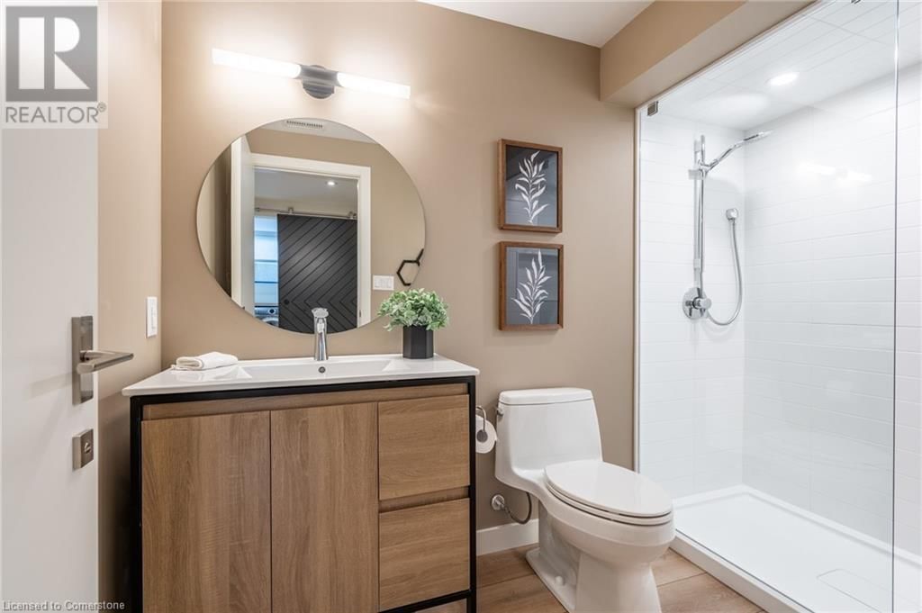 114 OVERDALE AVENUE Image 35