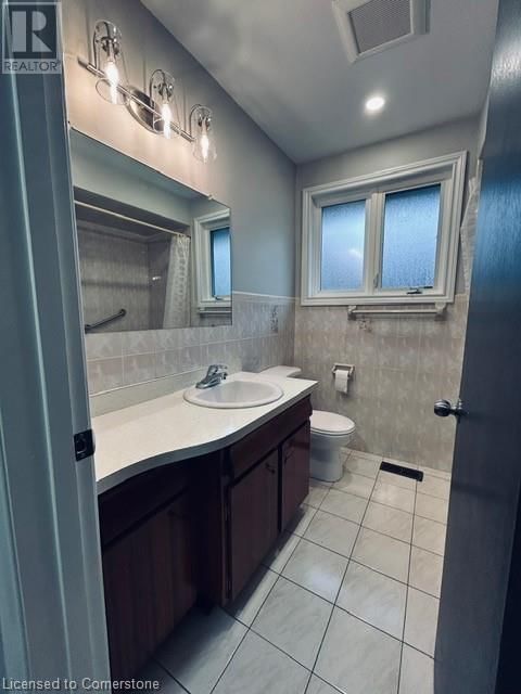 74 BELLINGHAM DRIVE Image 10
