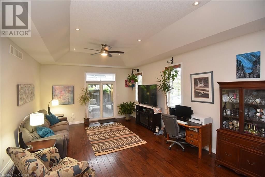 11 ECKER LANE Image 11