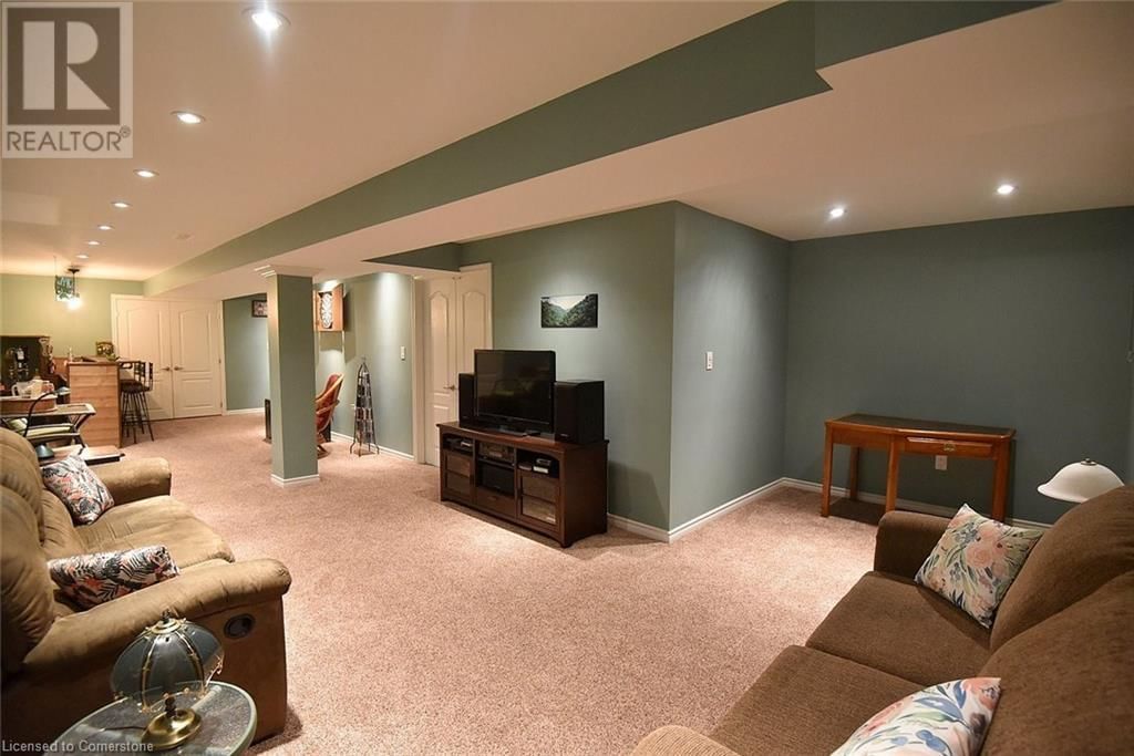 11 ECKER LANE Image 29