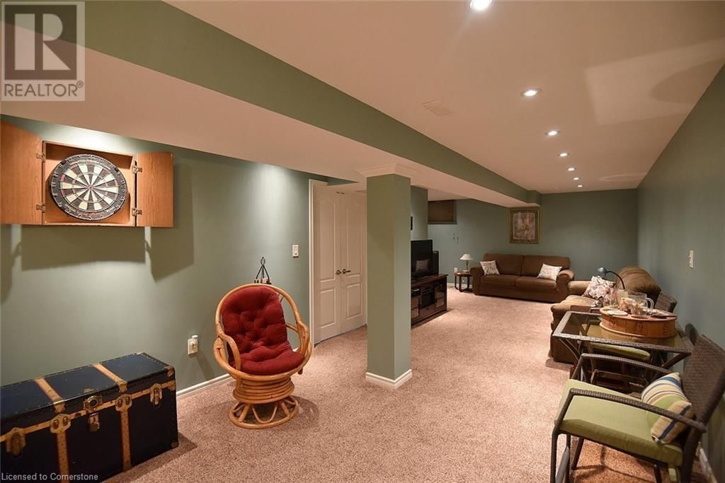 11 ECKER LANE Image 30