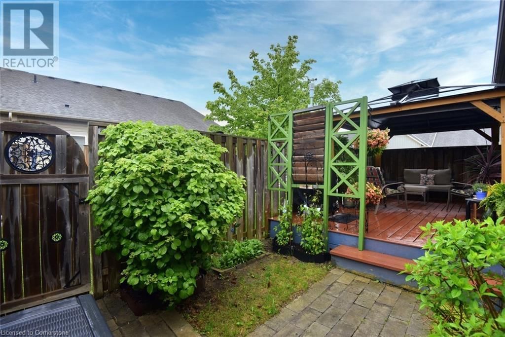11 ECKER LANE Image 34