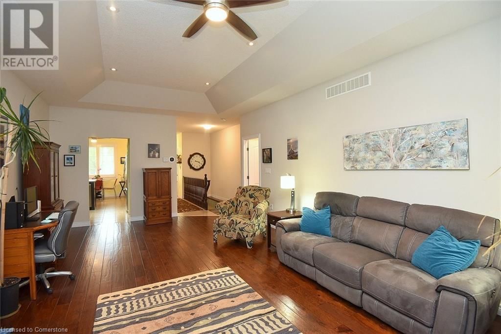 11 ECKER LANE Image 7