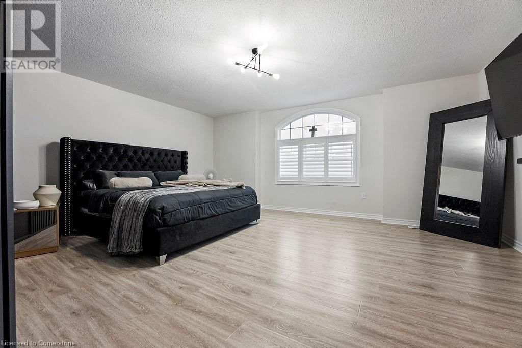 12 ASCOLI DRIVE Image 17