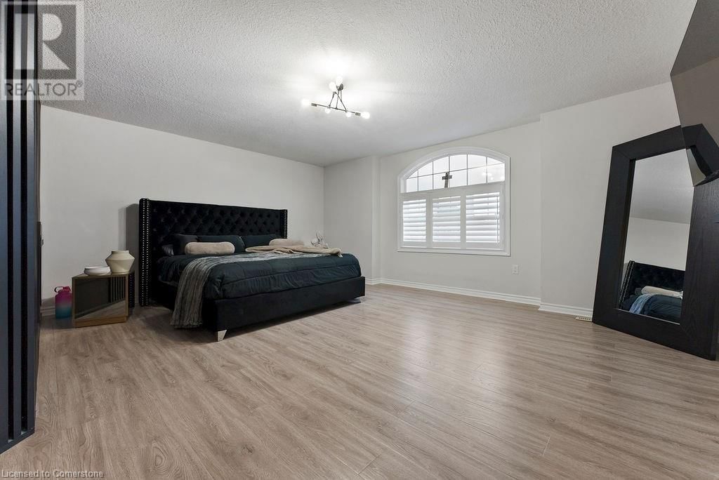 12 ASCOLI DRIVE Image 18