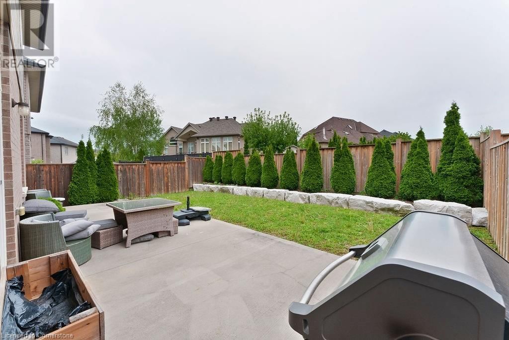 12 ASCOLI DRIVE Image 31