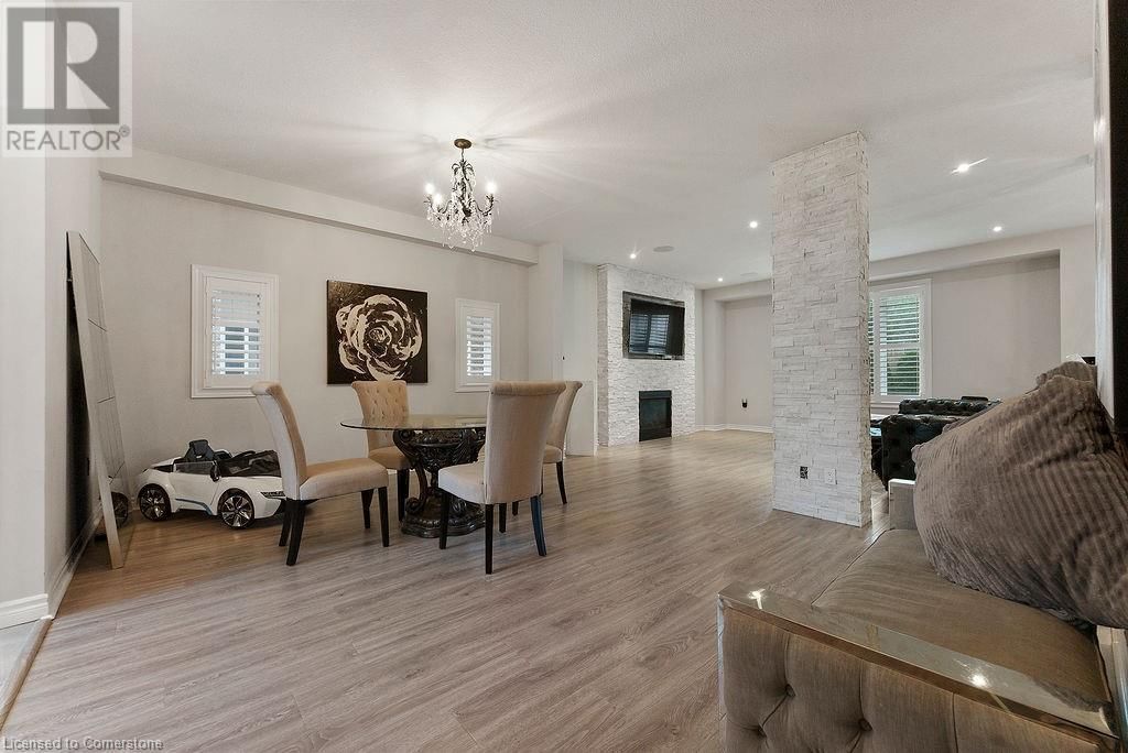 12 ASCOLI DRIVE Image 4