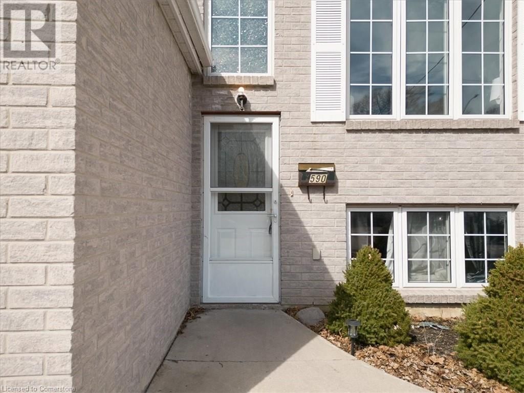 Upper - 590 DEVON AVENUE Image 2