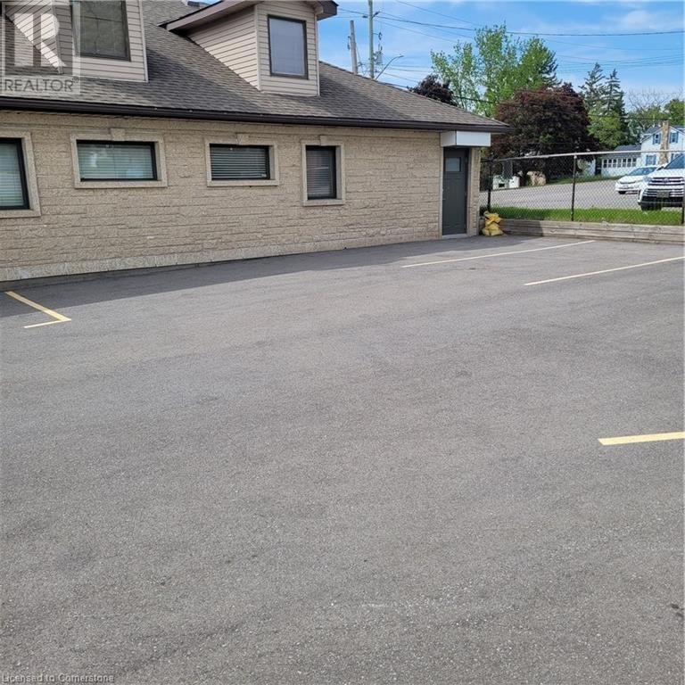 382 QUEEN STREET WEST Image 6